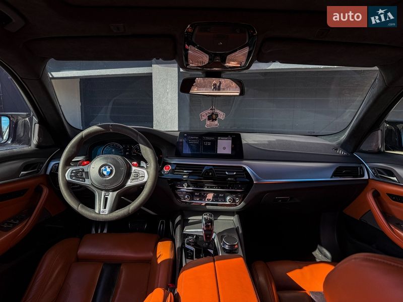 Седан BMW M5 2019 в Киеве