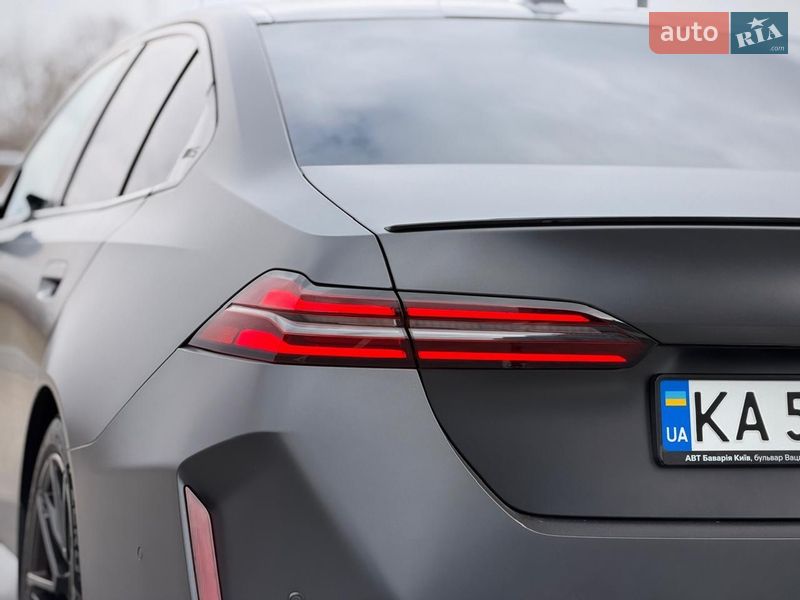 Седан BMW M5 2024 в Києві фото 30 Седан BMW M5 2024 в Києві