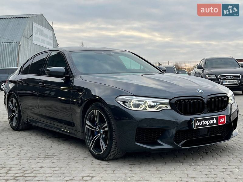 Седан BMW M5 2018 в Львове