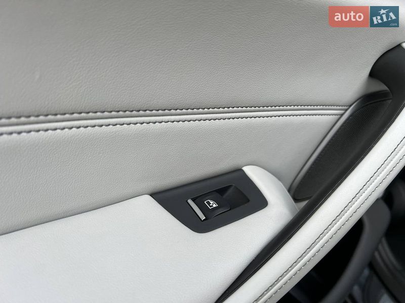 Седан BMW M5 2018 в Львове