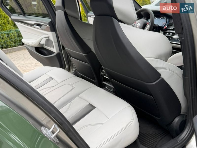 Седан BMW M5 2019 в Хмельницком