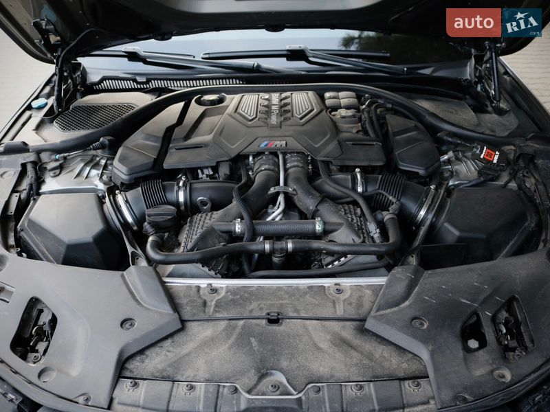 Седан BMW M5 2019 в Одесі