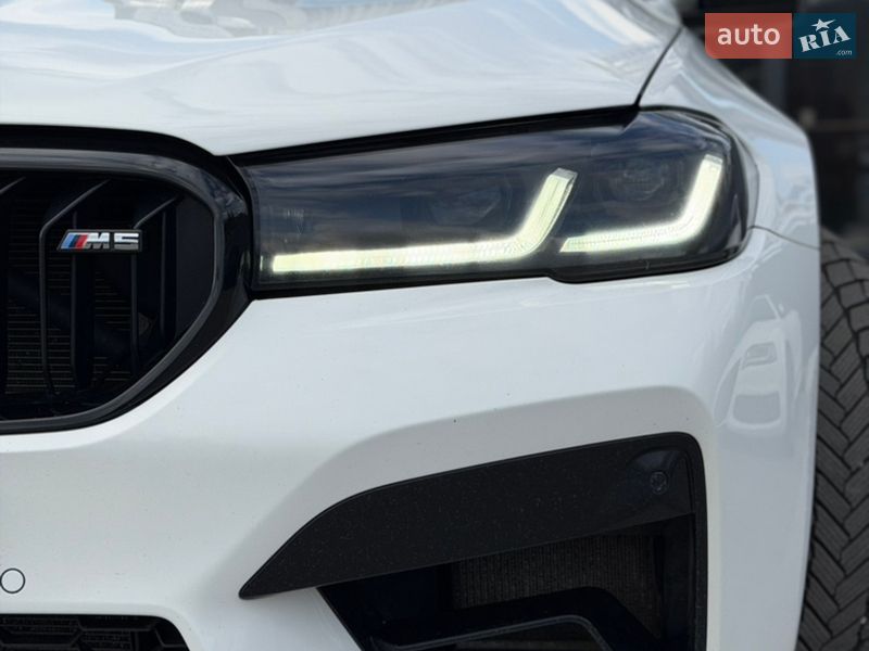 Седан BMW M5 2018 в Киеве