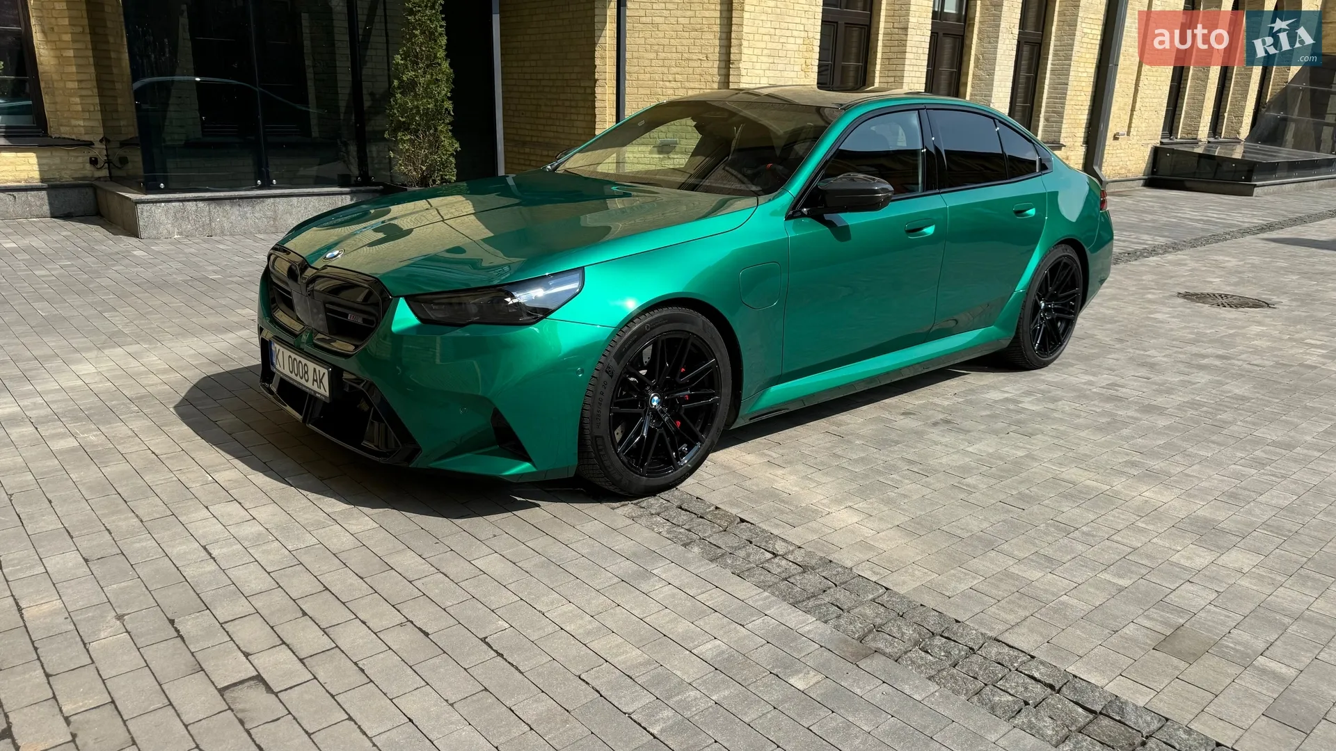 2024 BMW M5 - мініатюра 3