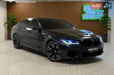 Седан BMW M5 2019 в Киеве