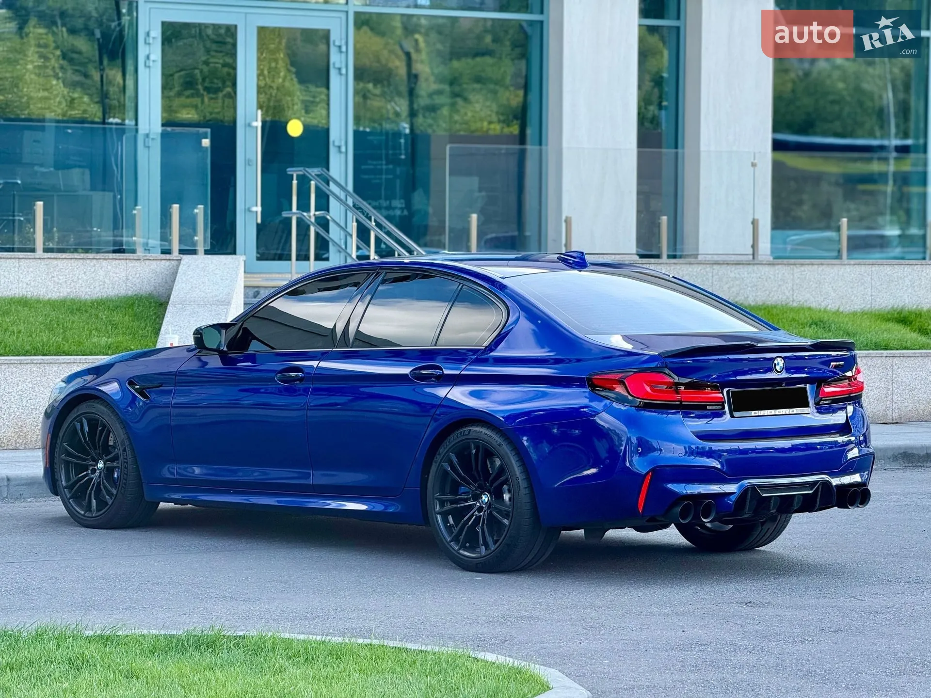 2018 BMW M5 - мініатюра 16