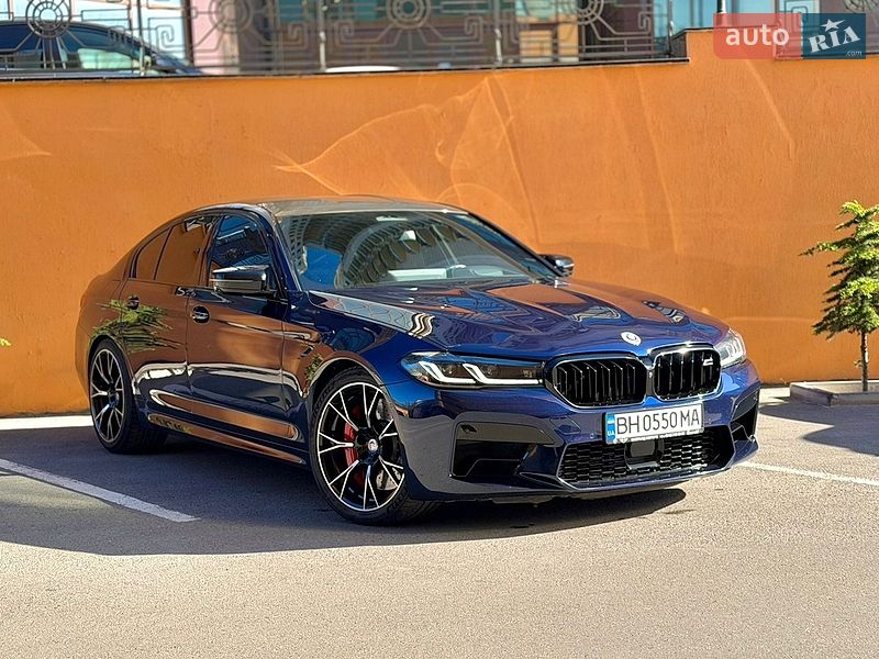 BMW M5 2022