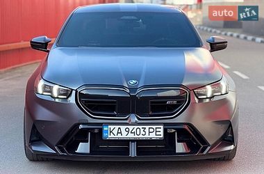 Седан BMW M5 2025 в Киеве