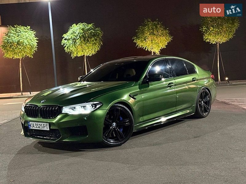 Седан BMW M5 2018 в Киеве