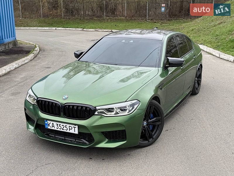 Седан BMW M5 2018 в Киеве