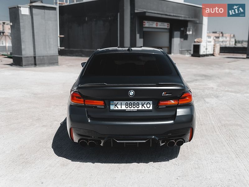 Седан BMW M5 2021 в Киеве