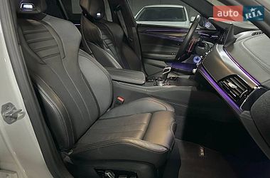 Седан BMW M5 2019 в Киеве
