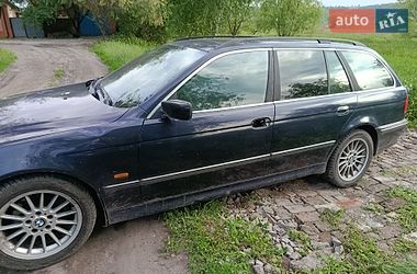 Седан BMW M5 2000 в Славянске