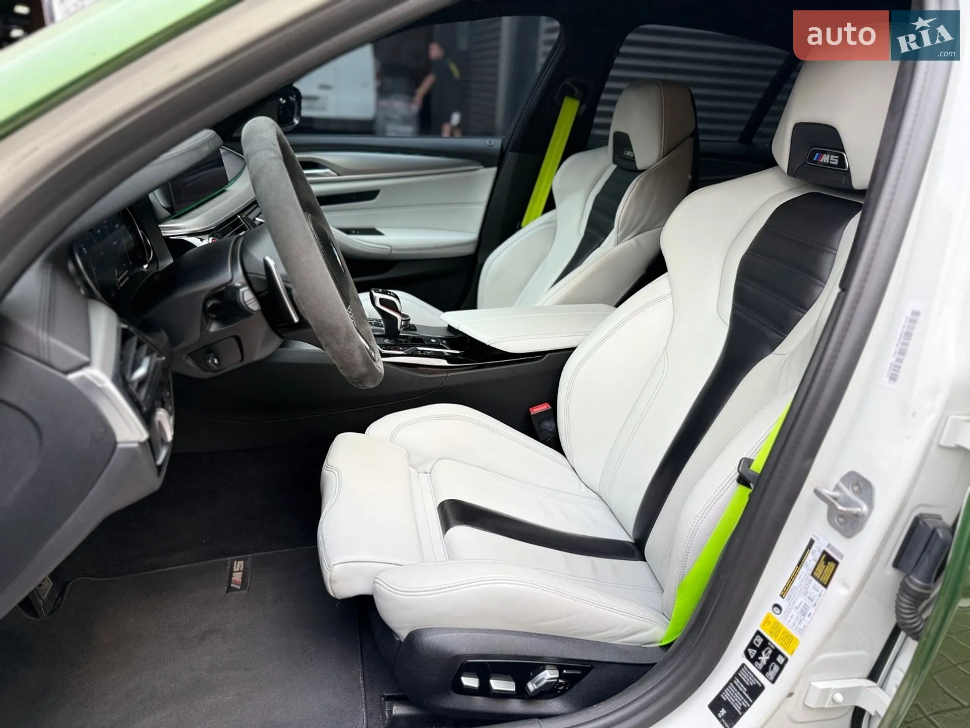 2018 BMW M5 - мініатюра 18