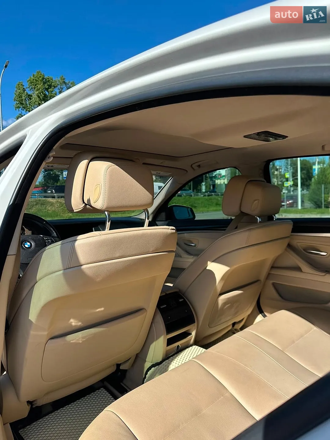 2012 BMW 5er - мініатюра 9