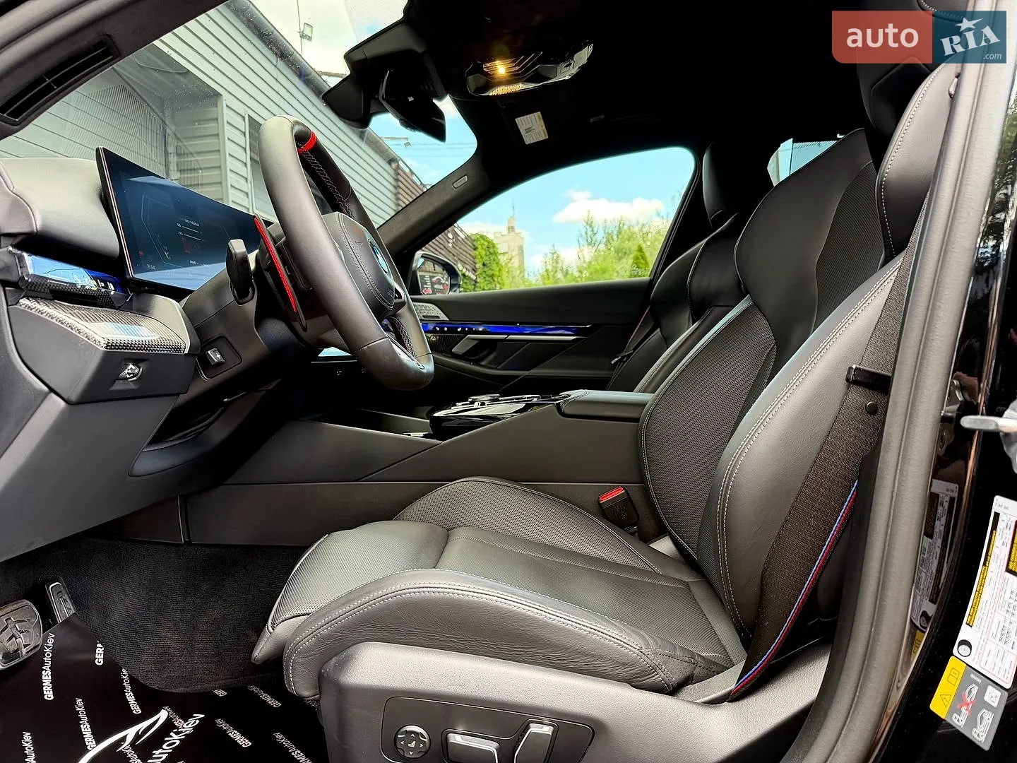 2024 BMW M5 - мініатюра 23