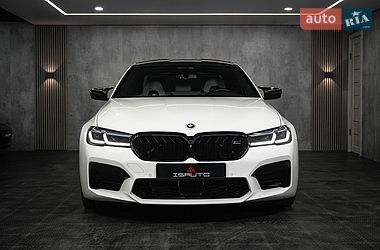 Седан BMW M5 2023 в Одесі