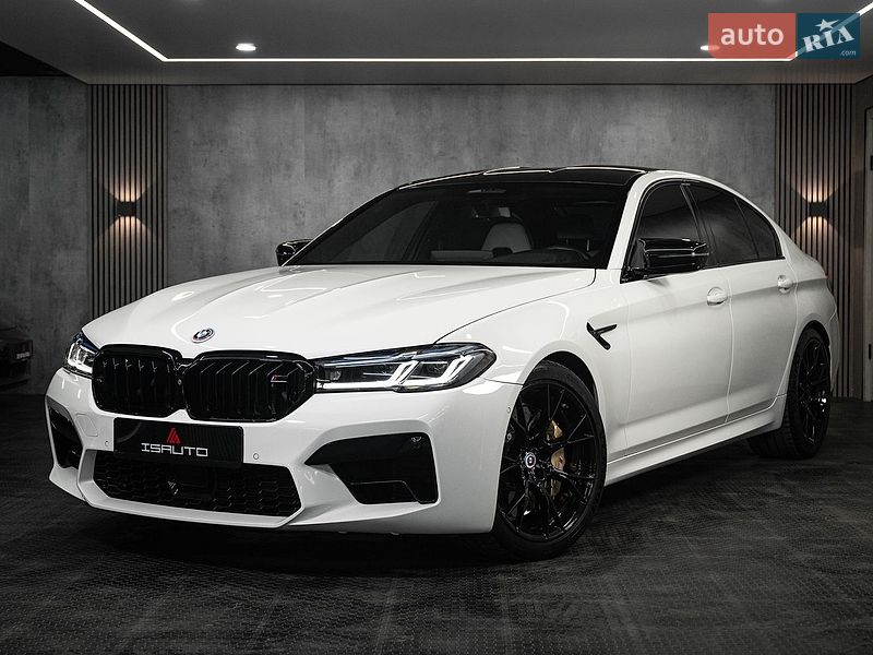 Седан BMW M5 2023 в Одесі