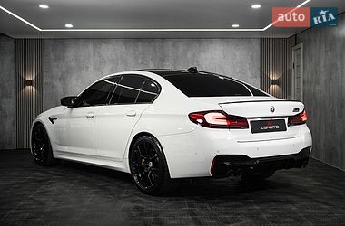 Седан BMW M5 2023 в Одесі