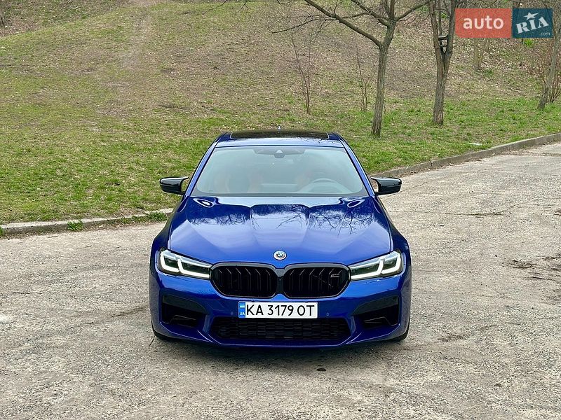 BMW M5 2022