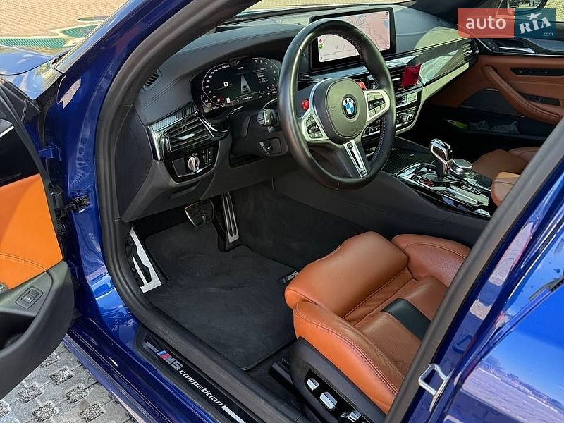 Седан BMW M5 2022 в Києві