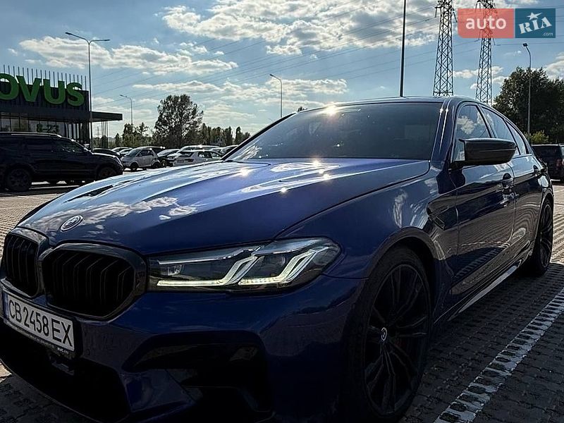 BMW M5 2022