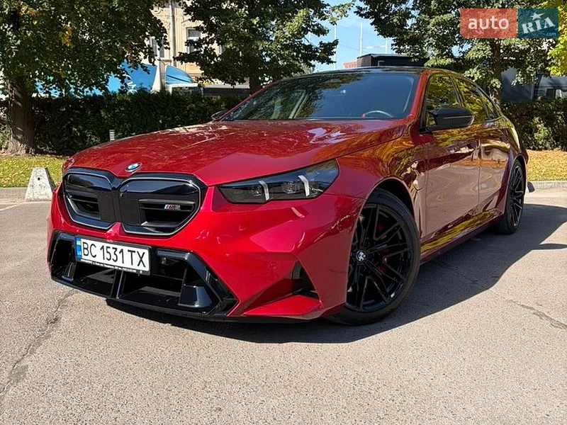 BMW M5 2025