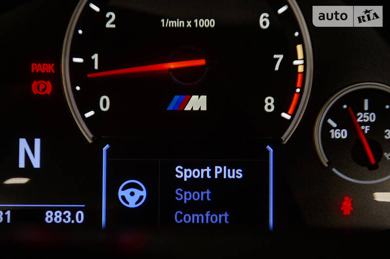 Кабріолет BMW M6 2013 в Одесі