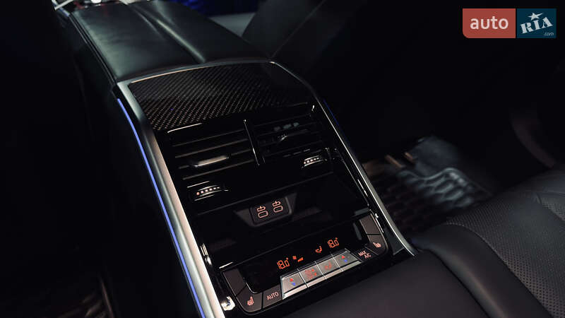 Купе BMW M8 Gran Coupe 2022 в Киеве