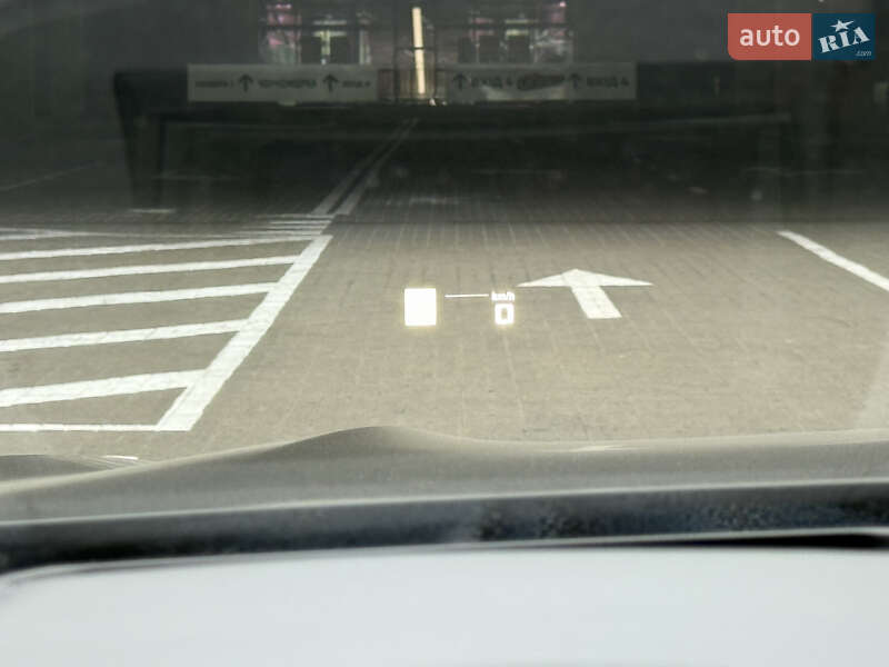 Купе BMW M8 Gran Coupe 2020 в Киеве фото 18 Купе BMW M8 Gran Coupe 2020 в Киеве