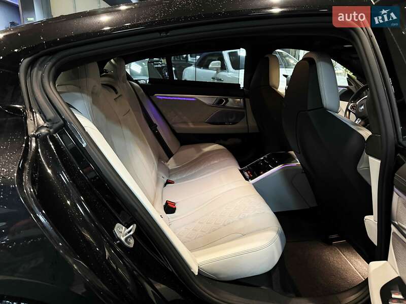 Купе BMW M8 Gran Coupe 2022 в Львове