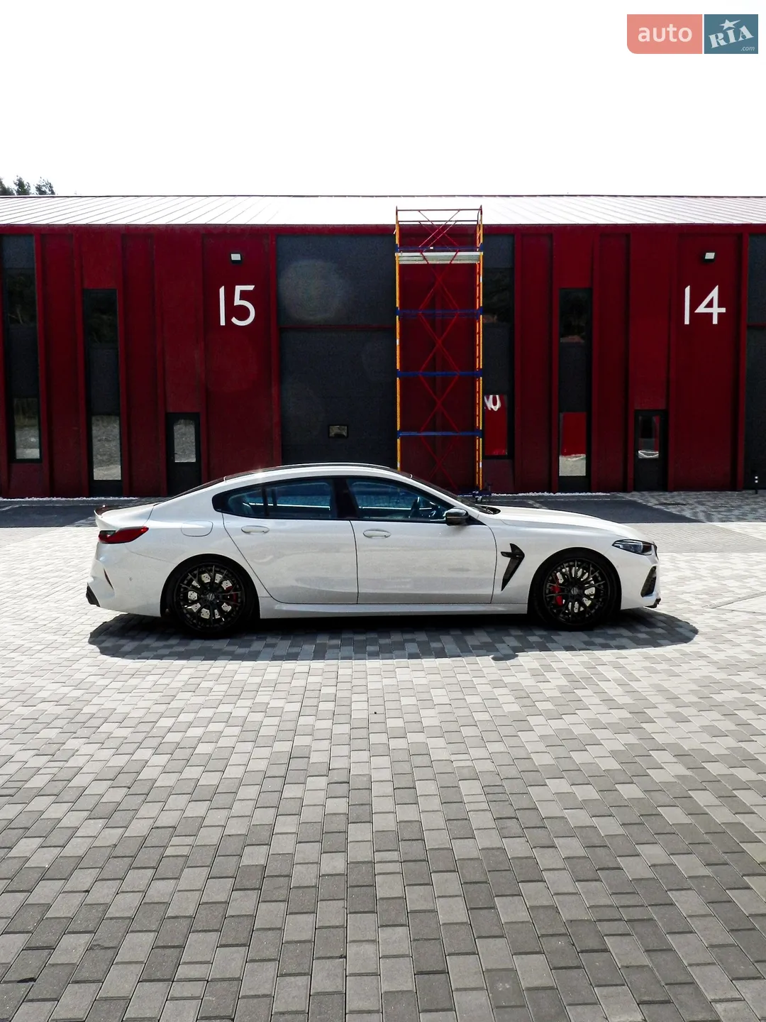 2022 BMW M8 - мініатюра 20