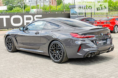 Купе BMW M8 2020 в 