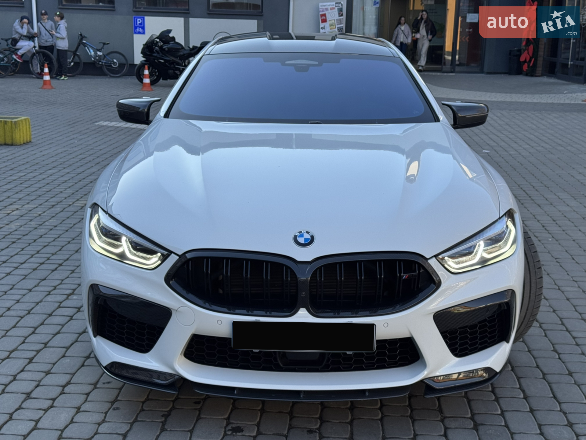 2019 BMW M8 - мініатюра 8