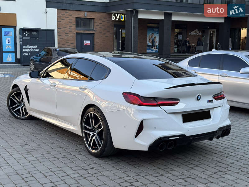 Купе BMW M8 2019 в Коломые