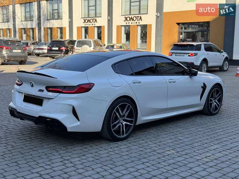 Купе BMW M8 2019 в Коломые