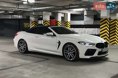 Кабриолет BMW M8 2019 в 