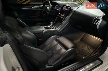 Кабриолет BMW M8 2019 в 