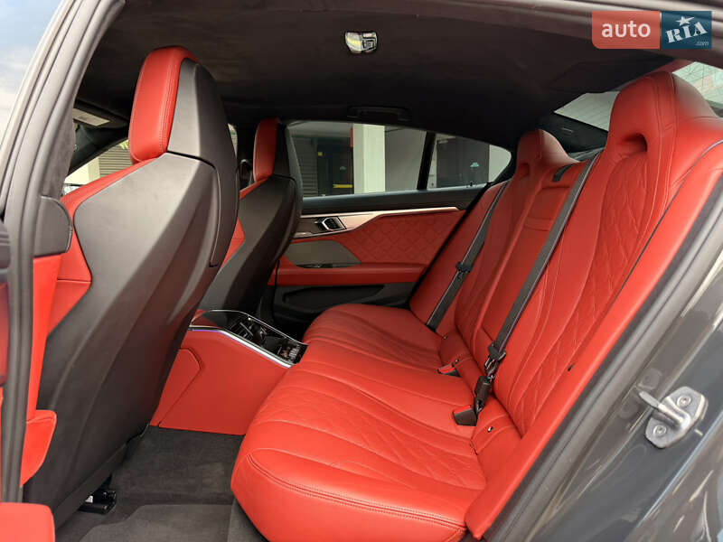 Купе BMW M8 2021 в Киеве фото 23 Купе BMW M8 2021 в Киеве