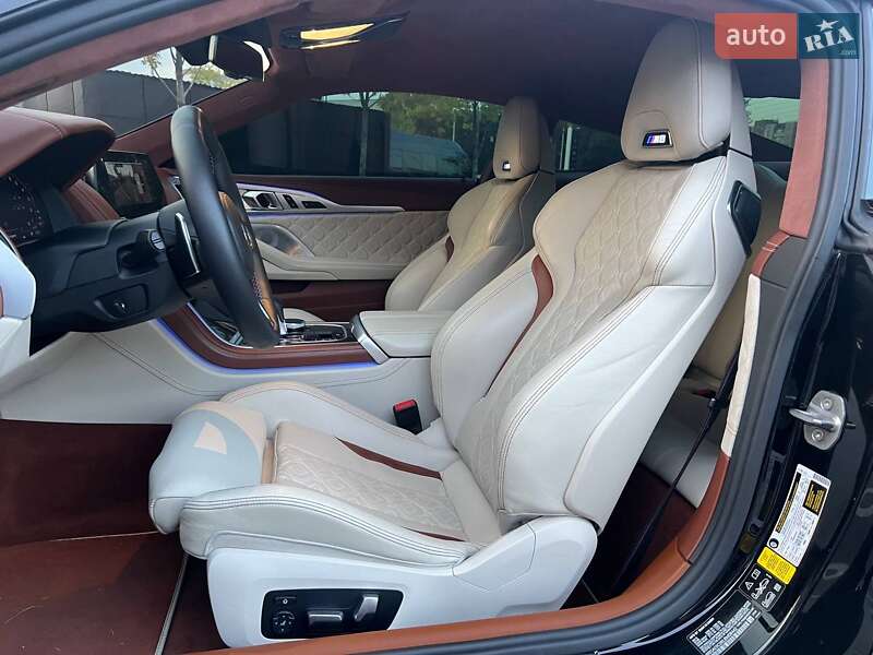 Купе BMW M8 2019 в Киеве фото 10 Купе BMW M8 2019 в Киеве