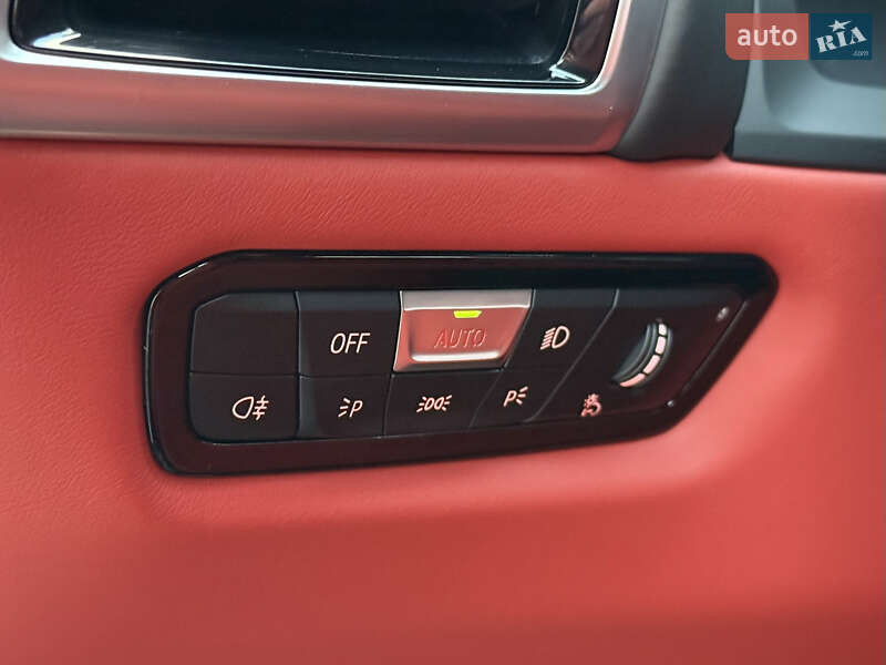 Купе BMW M8 2021 в Києві фото 72 Купе BMW M8 2021 в Києві