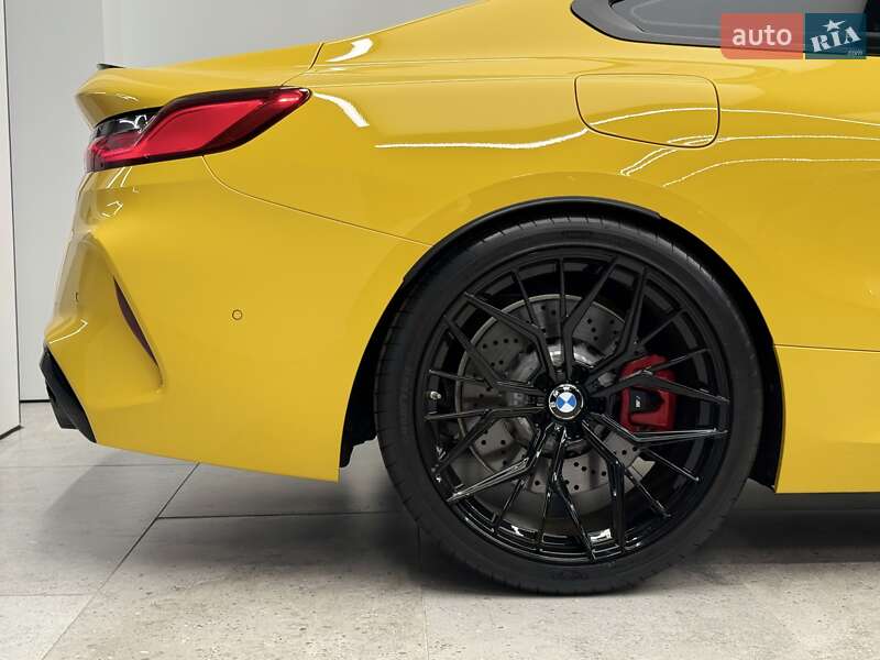Купе BMW M8 2022 в Києві