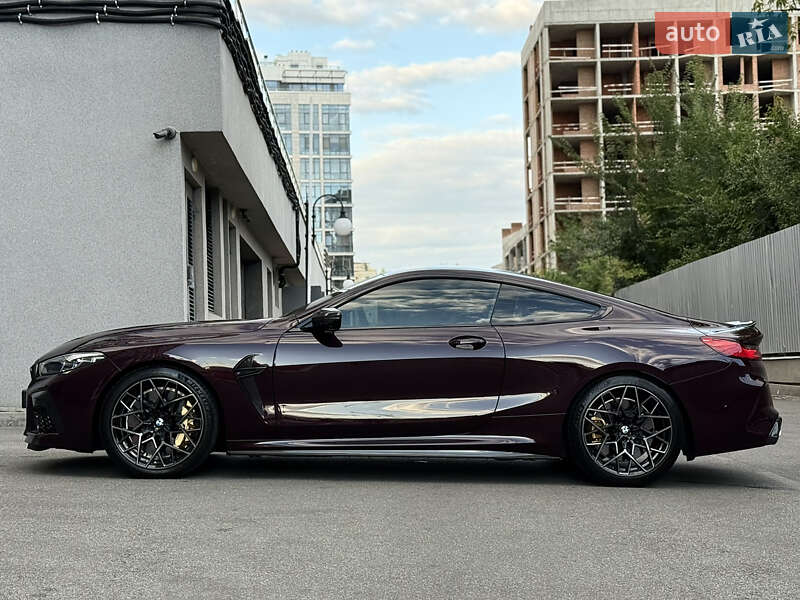 Купе BMW M8 2021 в Києві фото 24 Купе BMW M8 2021 в Києві