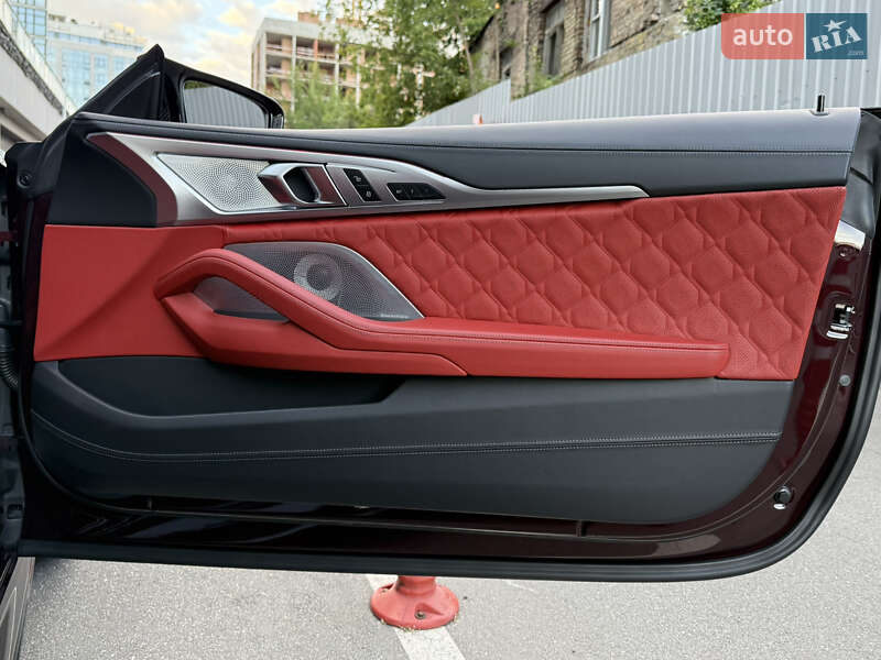 Купе BMW M8 2021 в Києві фото 73 Купе BMW M8 2021 в Києві