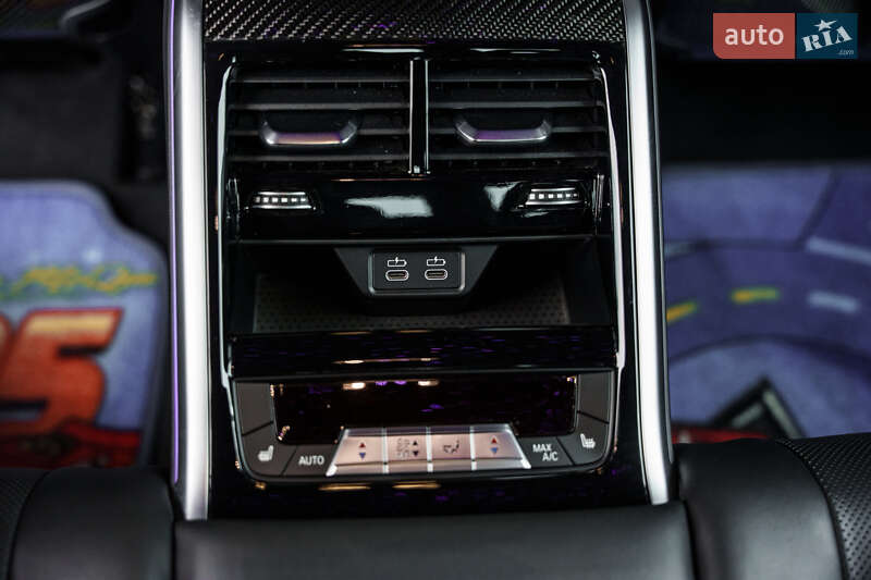 Купе BMW M8 2022 в Києві фото 57 Купе BMW M8 2022 в Києві