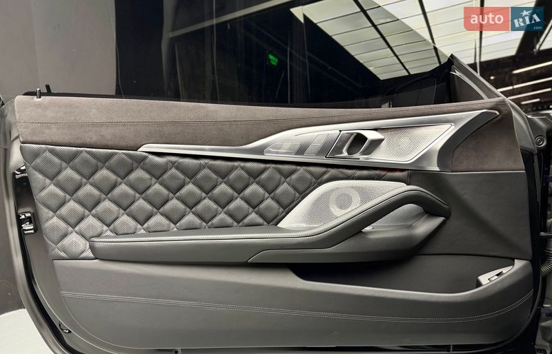 Купе BMW M8 2023 в Киеве