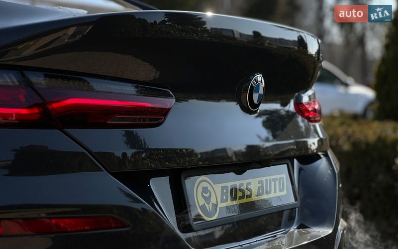Купе BMW M8 2019 в Львове