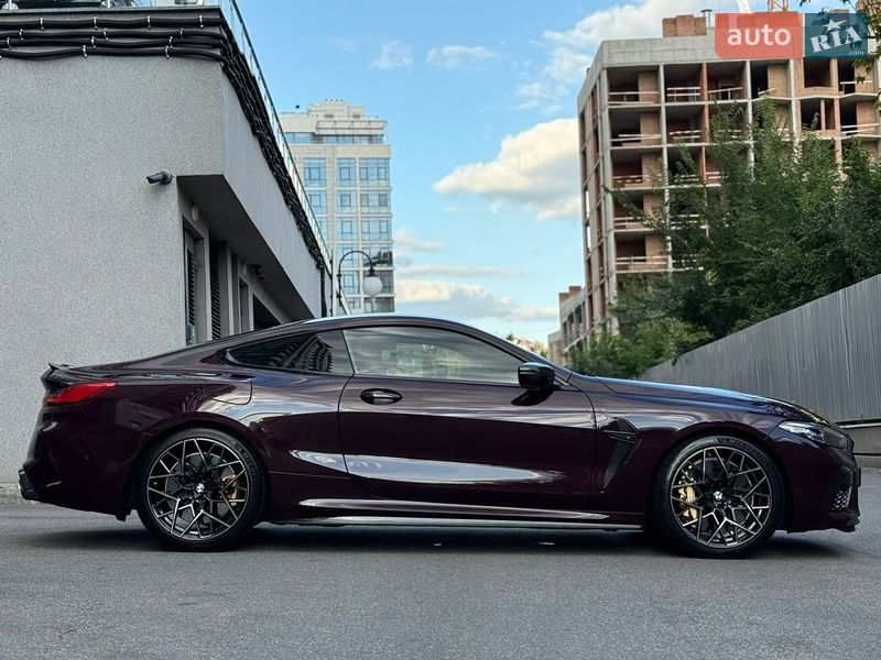 Купе BMW M8 2021 в Киеве
