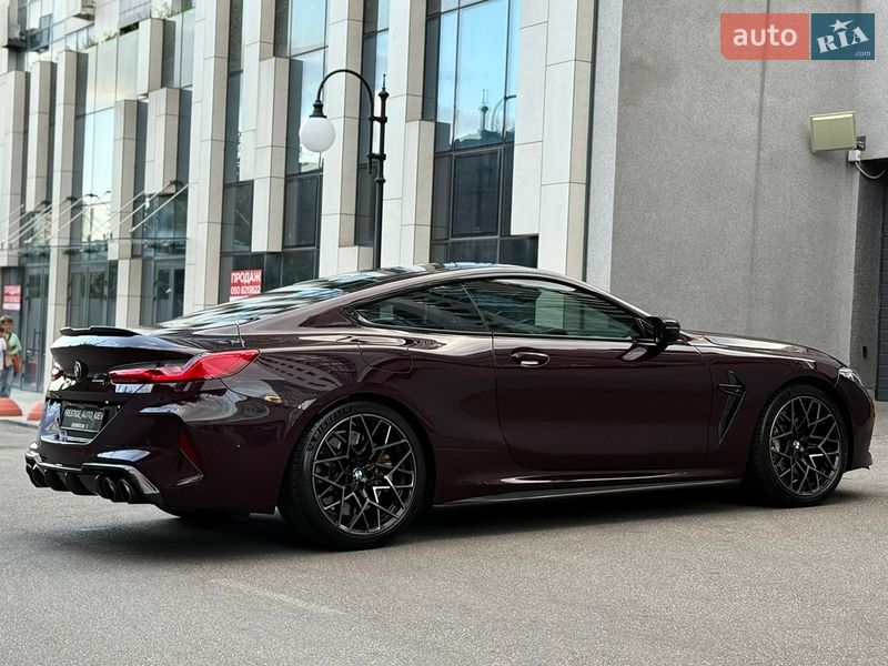 Купе BMW M8 2021 в Киеве