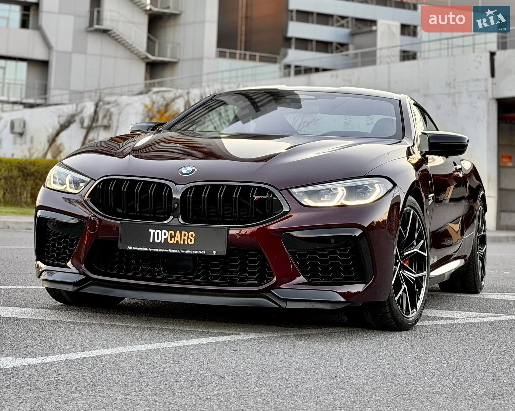 2022 BMW M8 - мініатюра 2